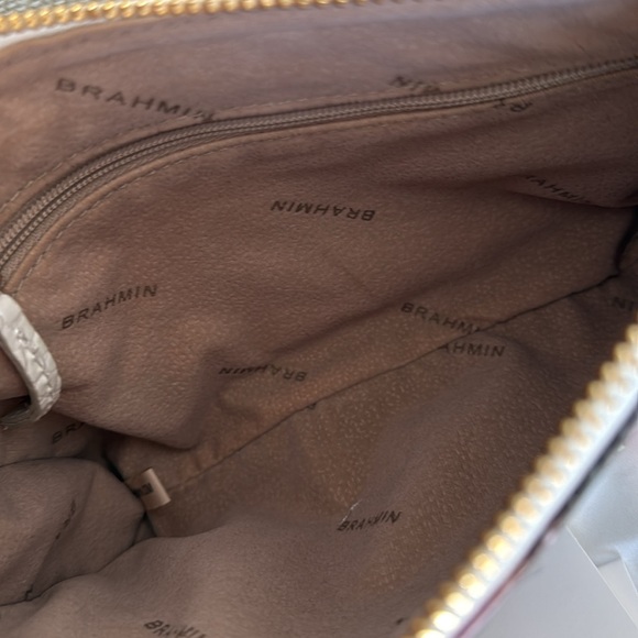 Brahmin Daisy Wristlet - Picture 4 of 4